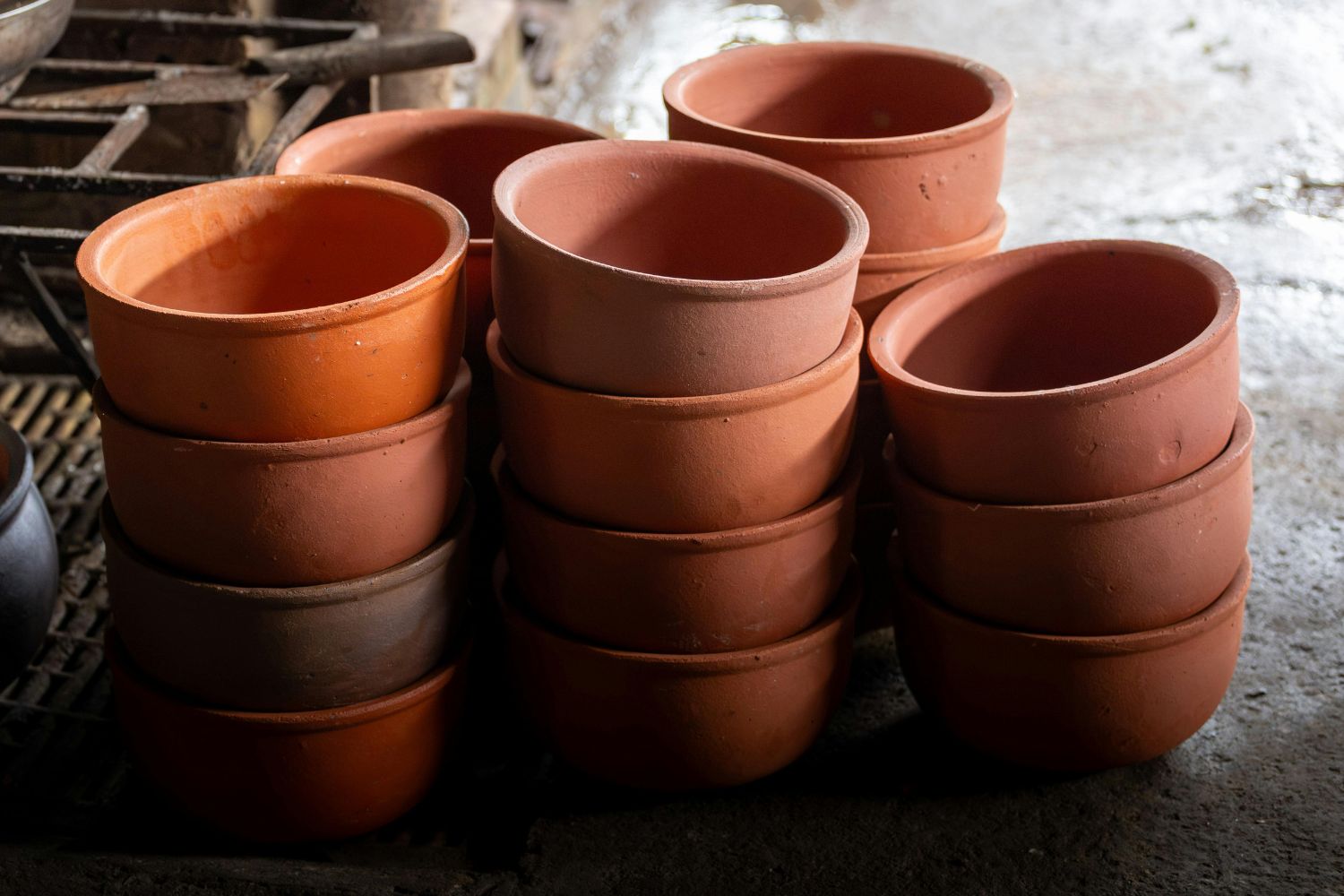 terracotta pots to plant in