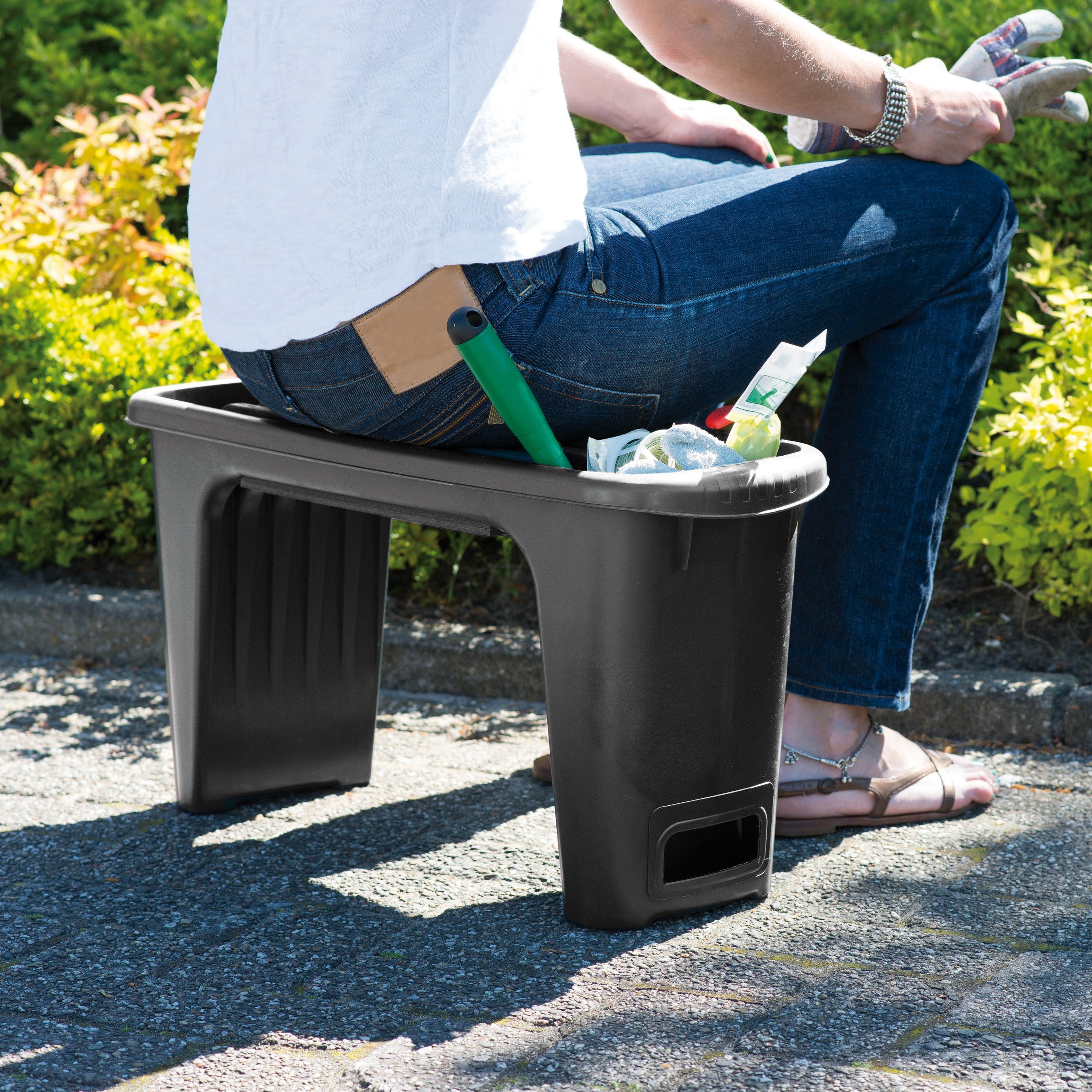 Garden kneeler - 2 positions: seated & kneeling — Hadeco.co.za